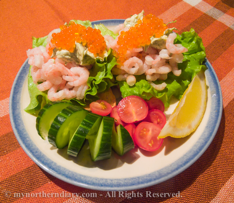 Delicious-prawn-breads-with-mayonnaise-and-rainbow-trout-roe-CRW_4453.jpg